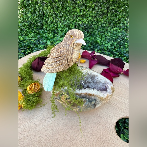 Bird Totem on Agate Egg | Balance & New Beginnings - Picture 7 of 8